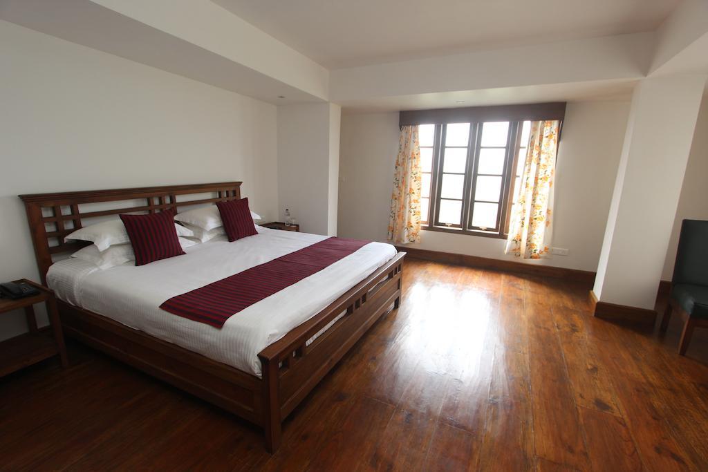 The Pear Tree Bed & Breakfast ชิลลอง ภายนอก รูปภาพ